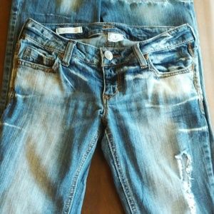 Decree Distressed Jeans